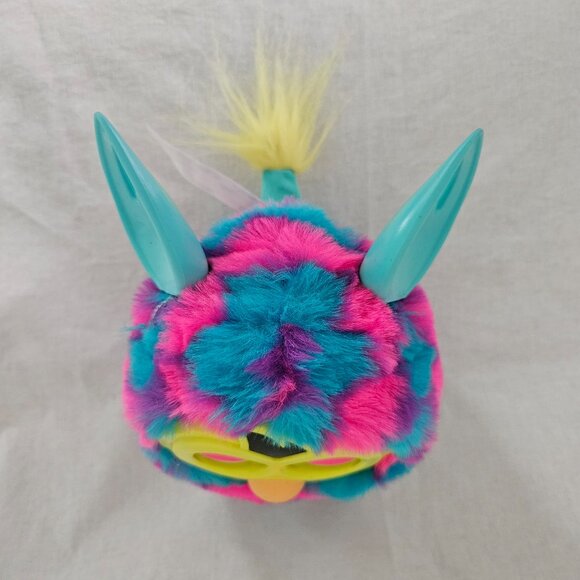 Hasbro Furby Boom Pink & Blue Hearts – Interactive Electronic Toy – 6” - Picture 4 of 11